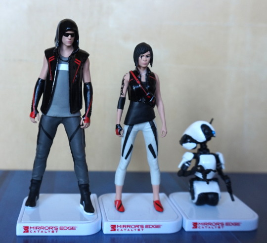 Mirrors Edge Catalyst 3 Mini Figure Limited Edition Faith Connor Kuma  ICarus